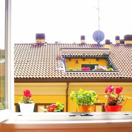 Casa Sarpi Lejlighed Milano Værelse billede